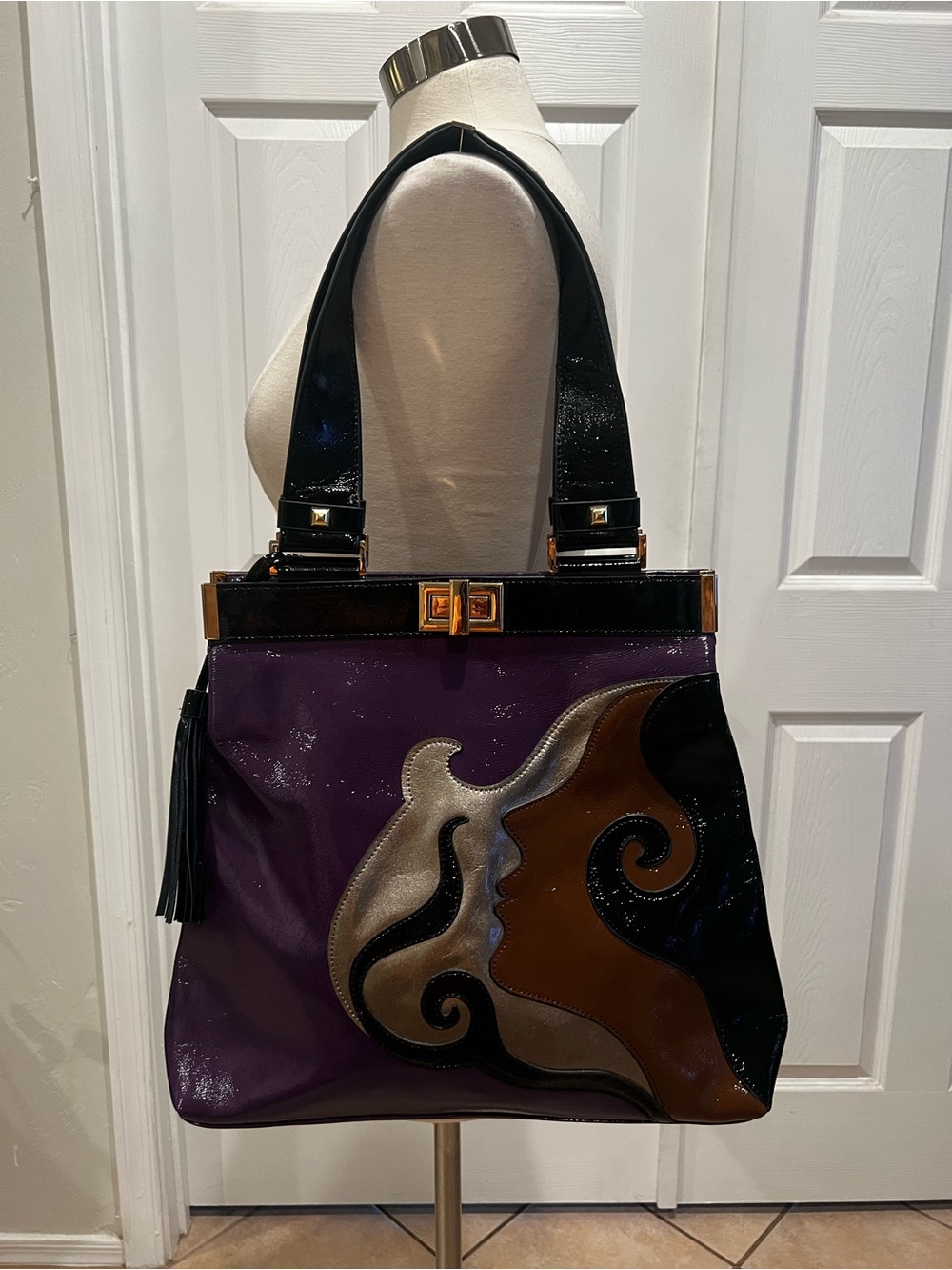 Vintage SHARIF Retro Patent Leather Shoulder Handbag